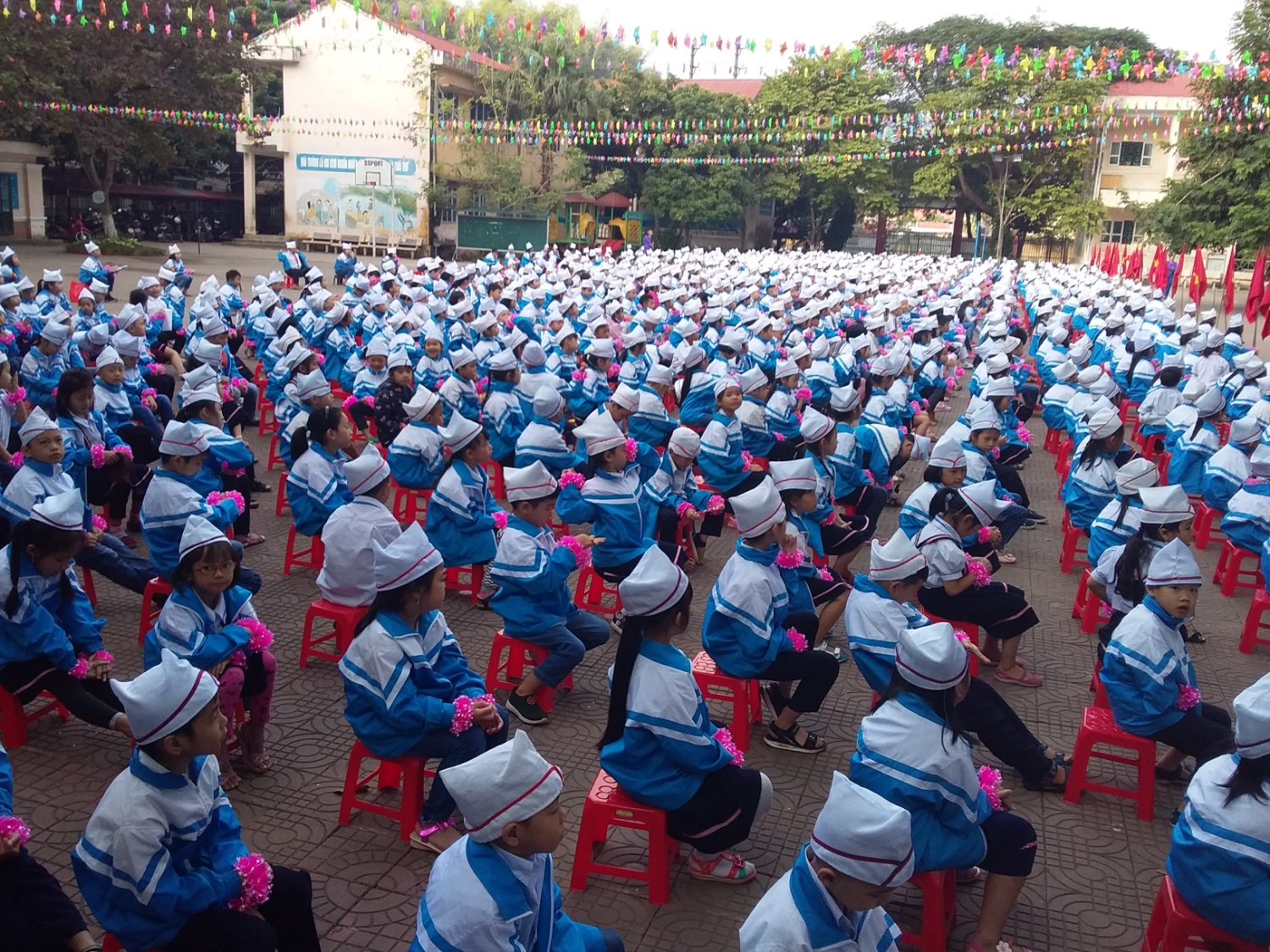 Trường tiểu học Hà Nội – Điện Biên Phủ tổ chức "Ngày hội nước sạch và vệ sinh môi trường" năm học 2018 – 2019.